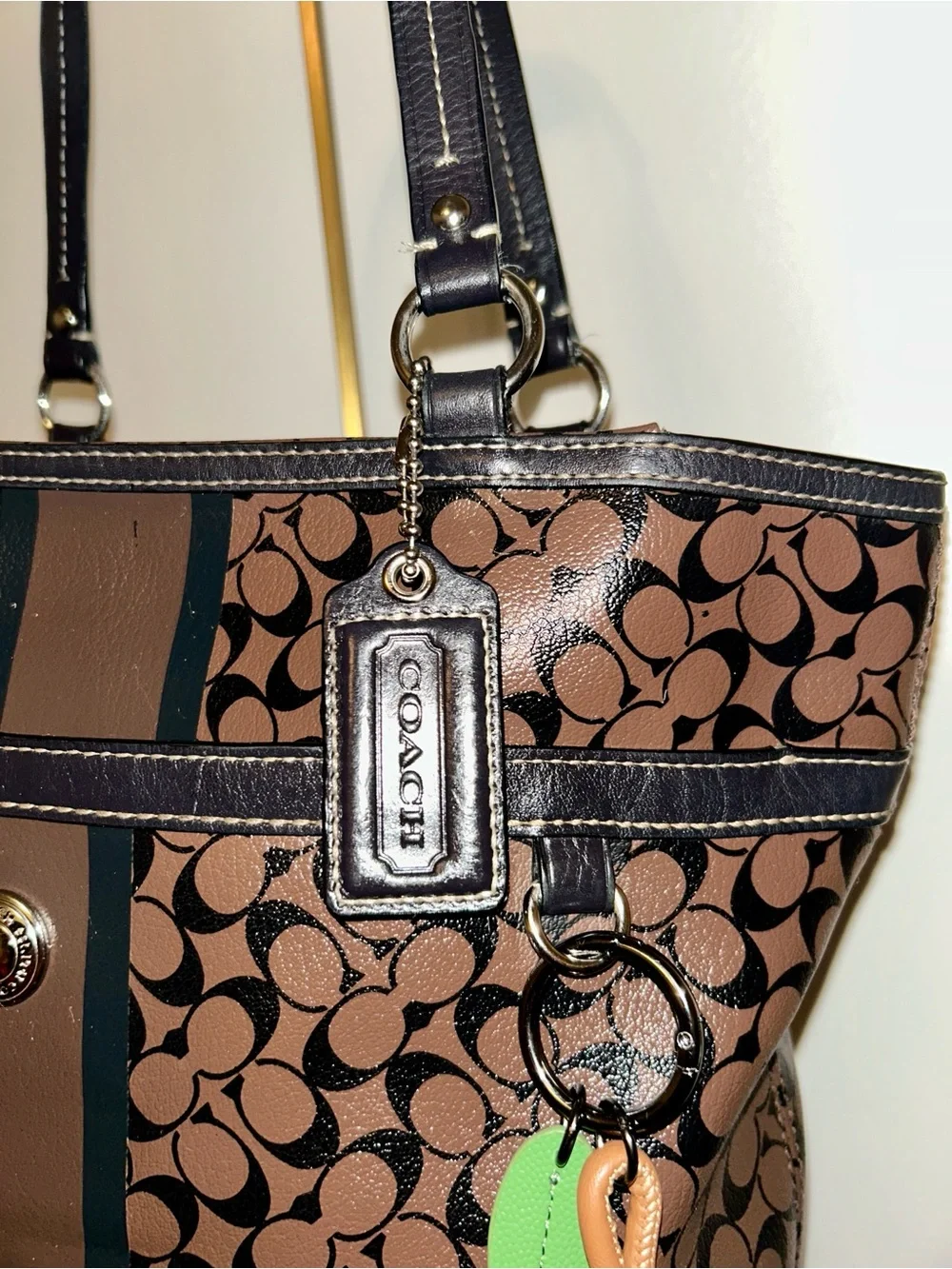 Coach Chelsea Heritage Stripe Signature Tote. Mint Condition